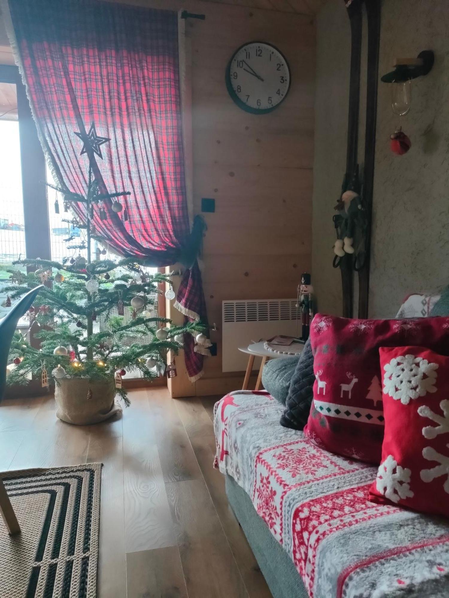 Domek Z Jacuzzi Tatrzanskie Serce Czerwienne Kültér fotó